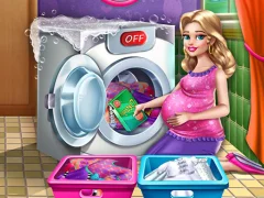 لعبة Mommy washing clothes على الانترنت