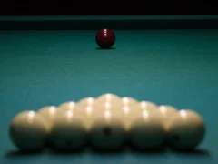 لعبة 3d Billiard Piramid على الانترنت