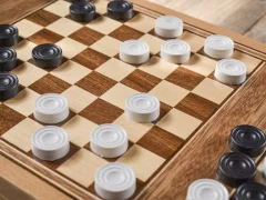 لعبة Checkers Two Player على الانترنت