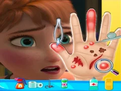 لعبة Anna hand doctor على الانترنت