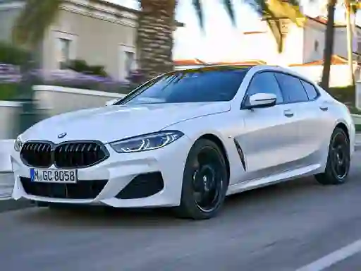 لعبة BMW 8-Series على الانترنت