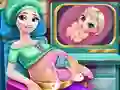 لعبة Ice Queen Pregnant Check-Up على الانترنت