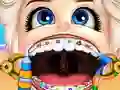 لعبة Baby Elsa Wears A Brace على الانترنت