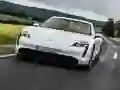 لعبة Porsche Taycan على الانترنت