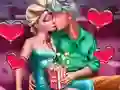 لعبة Ice Queen Cinema Flirting على الانترنت