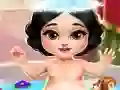 لعبة Snow White Baby Bath على الانترنت
