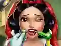 لعبة Snow White Real Dentist على الانترنت