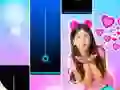 لعبة Maria Clara e JP Piano Game Tiles على الانترنت