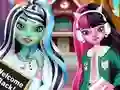 لعبة Monster Girls Back To School على الانترنت