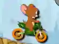 لعبة Tom and Jerry Mini Bike على الانترنت