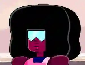لعبة Steven Universe Crystal Gem Garnet Dress Up على الانترنت