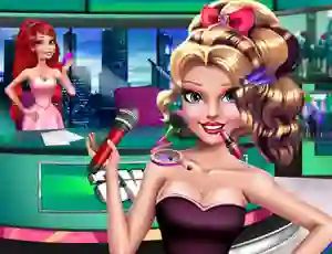 لعبة Breaking News With Blondie على الانترنت
