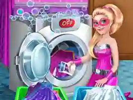 لعبة Superdoll Washing Capes على الانترنت