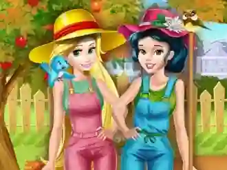لعبة Princesses Working In the Garden على الانترنت