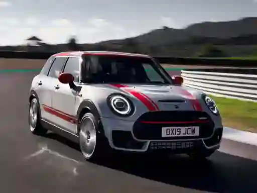 لعبة Mini Sports Cars Puzzle على الانترنت