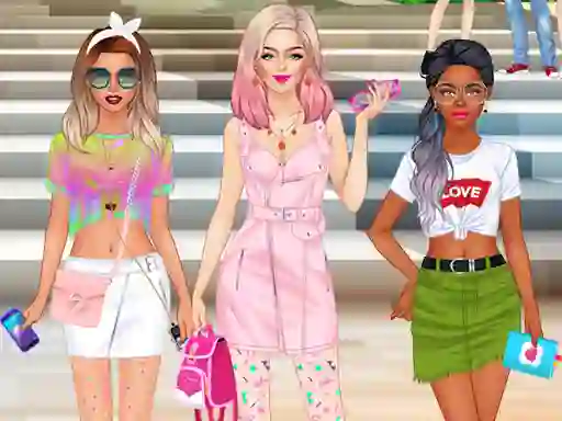 لعبة College Girls Team Fashion Makeover على الانترنت