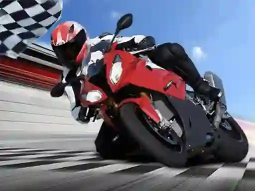 لعبة Real Bike Racing على الانترنت