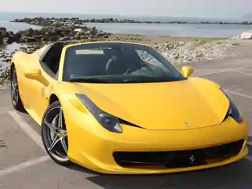 لعبة Ferrari 458 Spider Slide على الانترنت