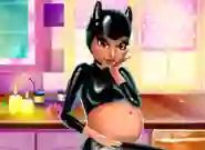 لعبة Catwoman Pregnant على الانترنت