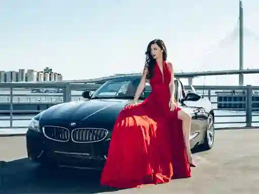 لعبة Girls and Cars على الانترنت