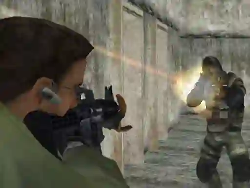 لعبة Heavy Combat على الانترنت