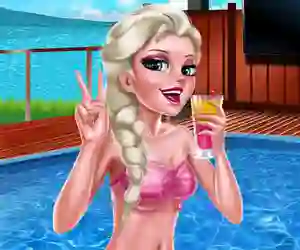 لعبة Ice Queen Pool Day على الانترنت