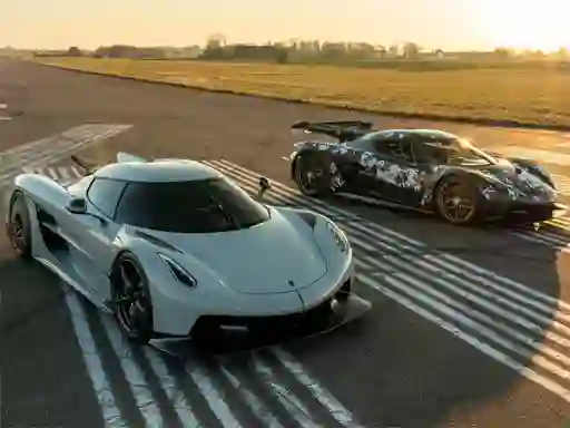 لعبة Koenigsegg Jesko Absolut على الانترنت