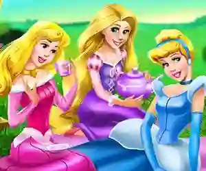 لعبة Princesses Day Out على الانترنت