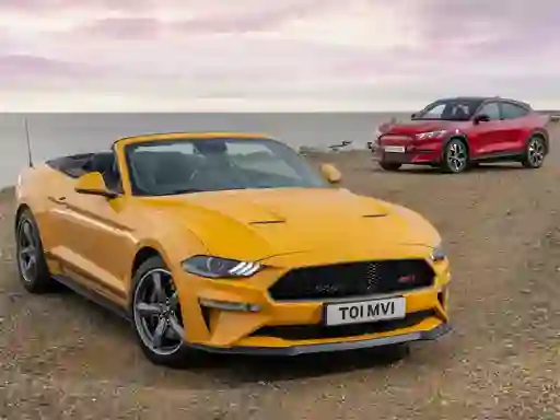 لعبة Ford Mustang California Special Slide على الانترنت